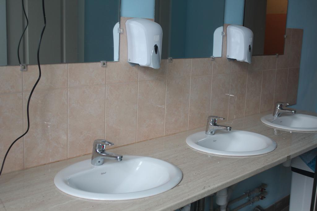 Gogol Park Hostel รีกา ภายนอก รูปภาพ